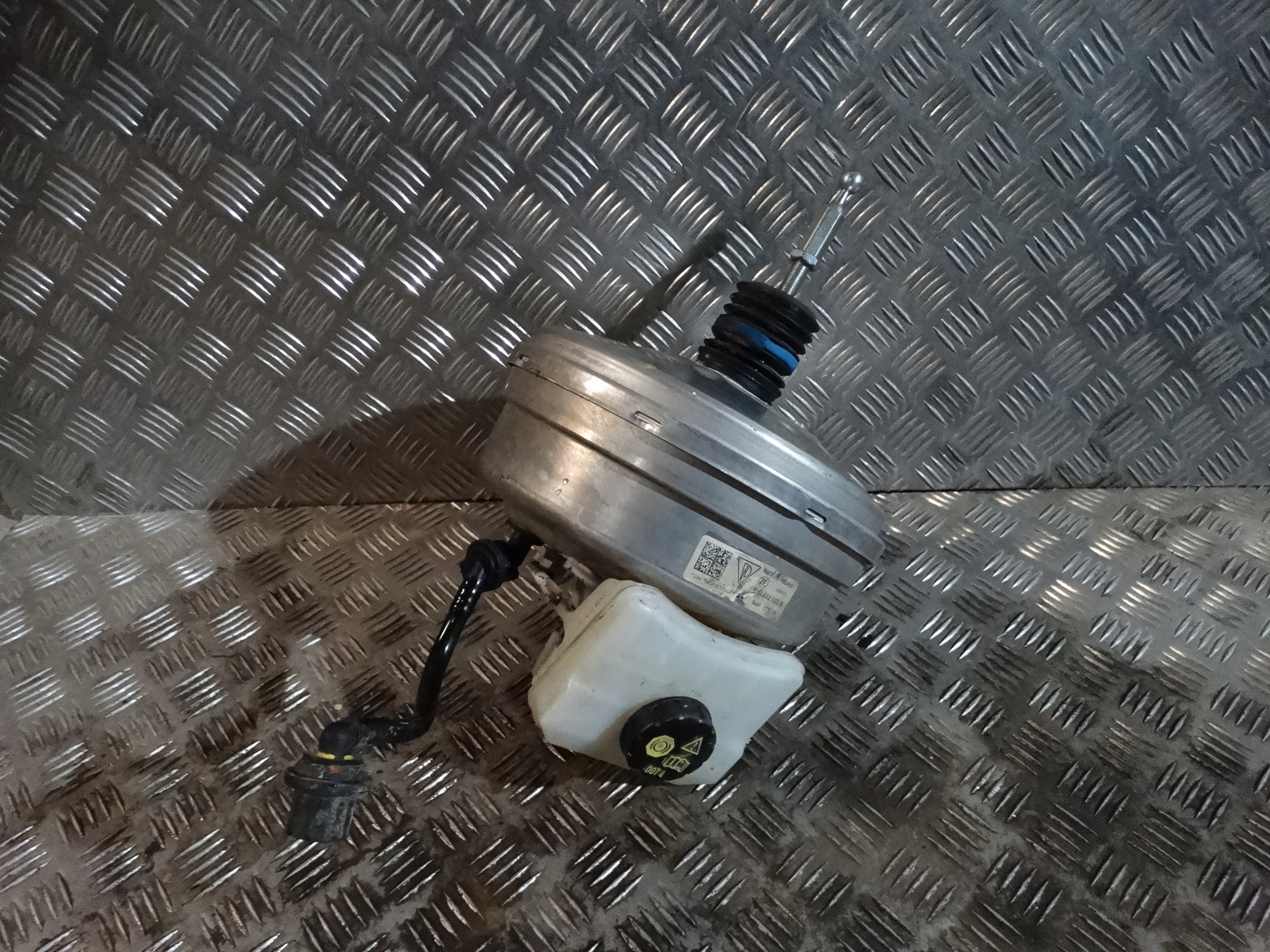 IDEALNE servo Servofreno PORSCHE CAYENNE 9Y 1