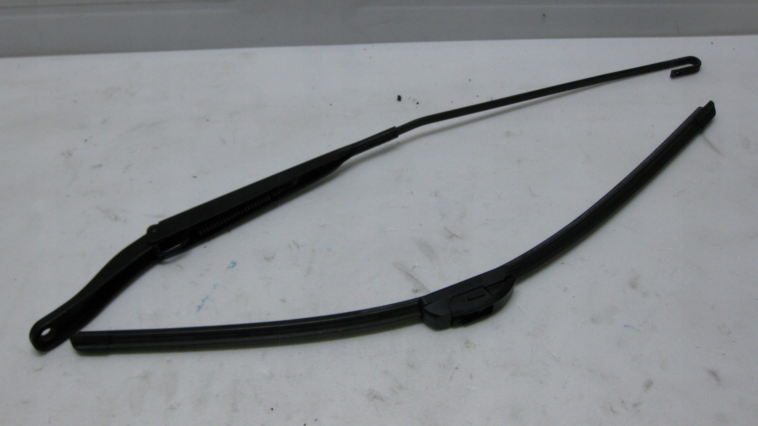 OPEL MOVANO B LIFT wiper arm right front front 8200734777