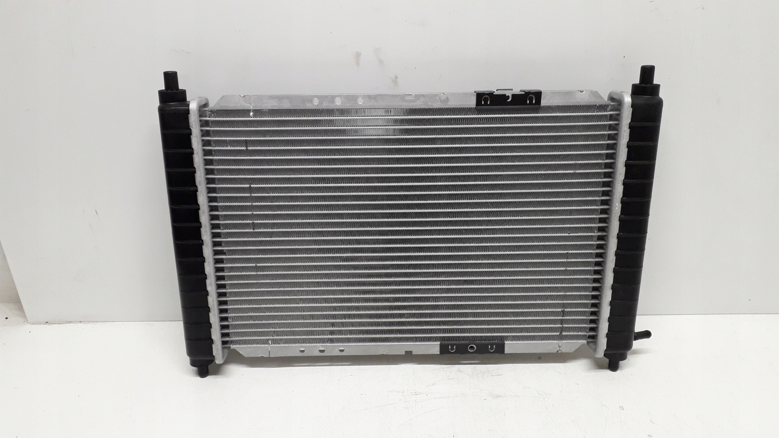 CORSA A ASCONA C KADETT E CHŁODNICA WODY 883920