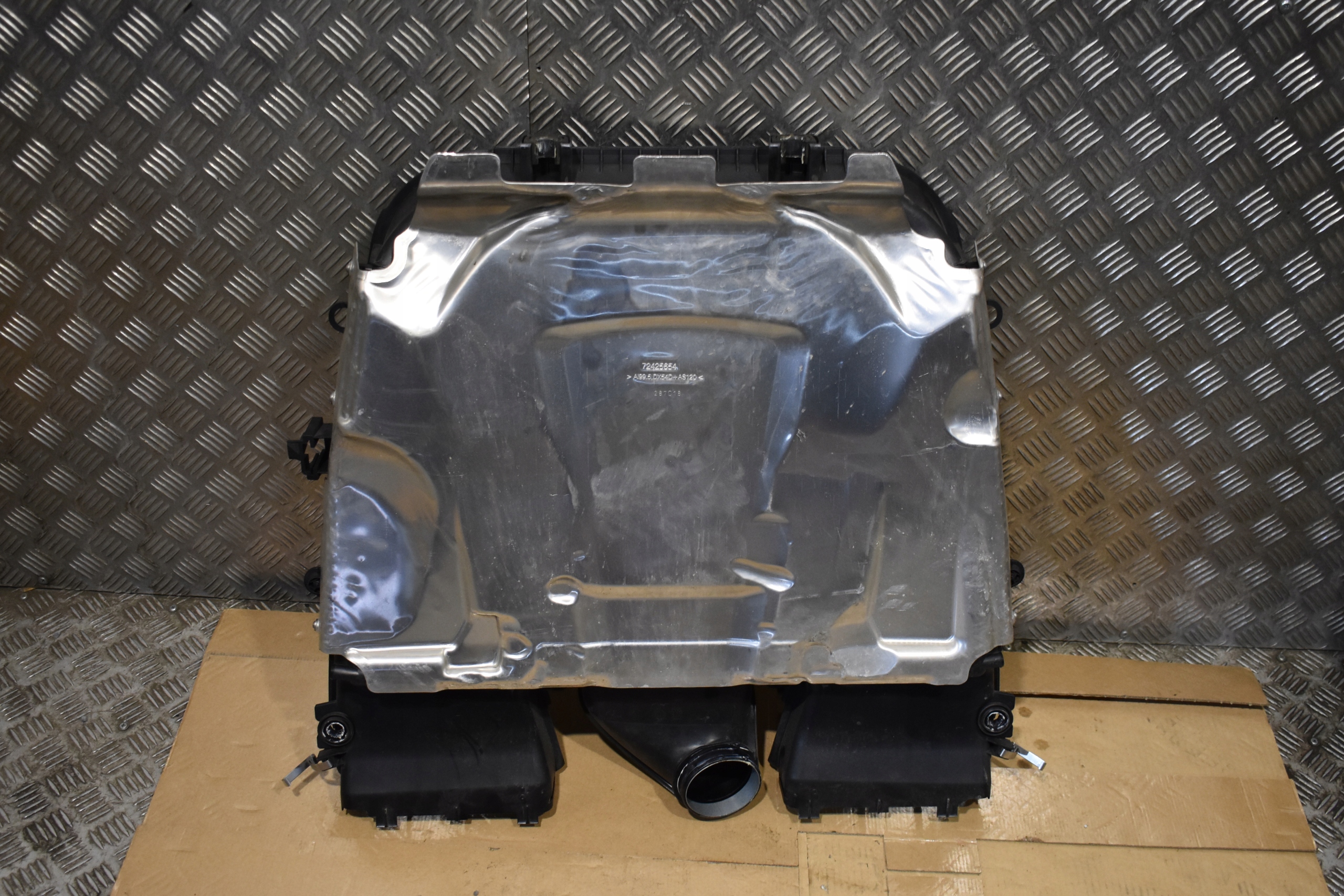 IDEALNA Gehäuse FILTER luft PORSCHE CAYENNE 9Y 1