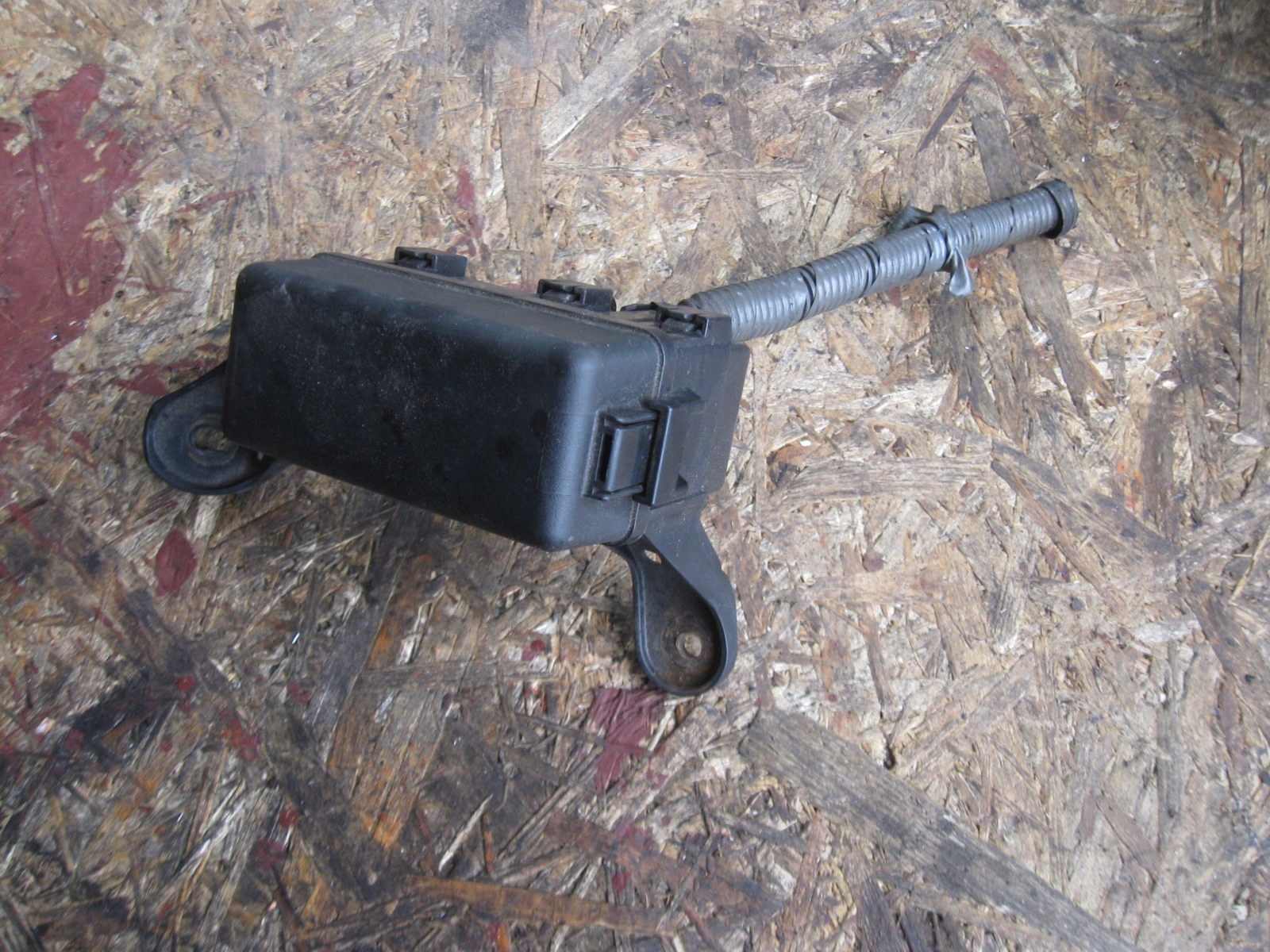 Skrzynka puszka przekaźników LEXUS IS 220 05-10