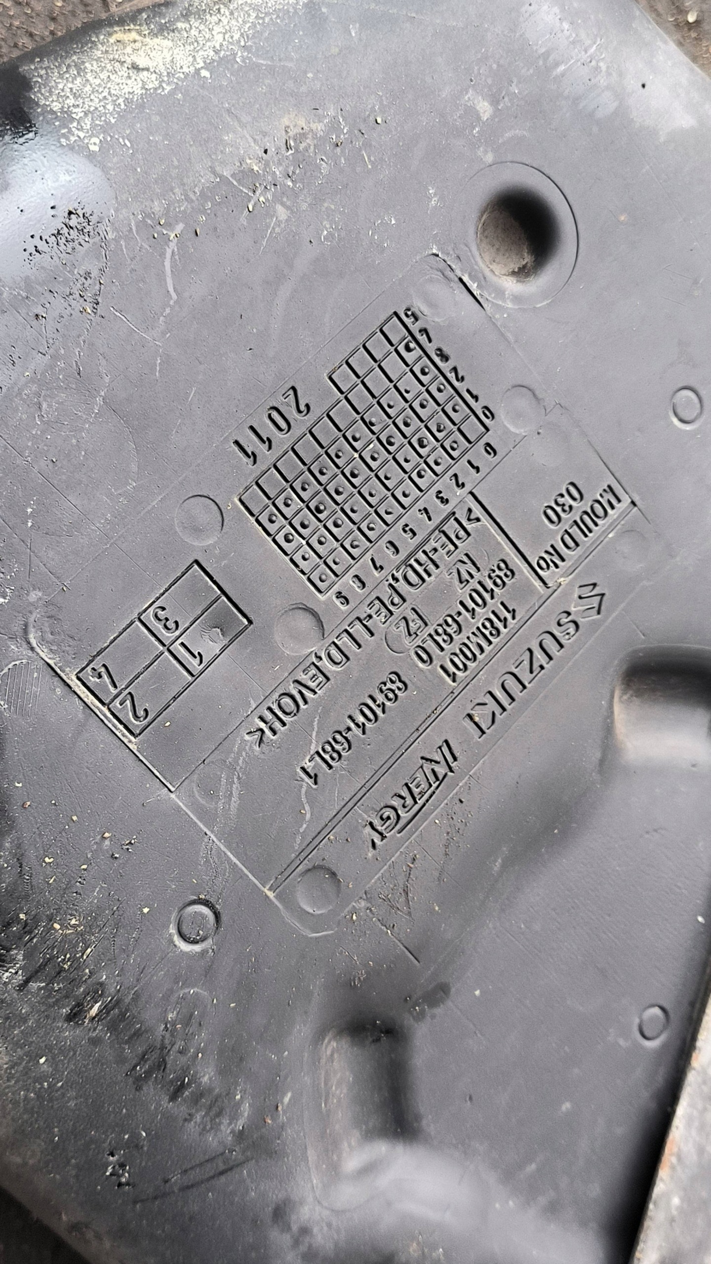 tank 89101-68L0 SUZUKI SWIFT MK7