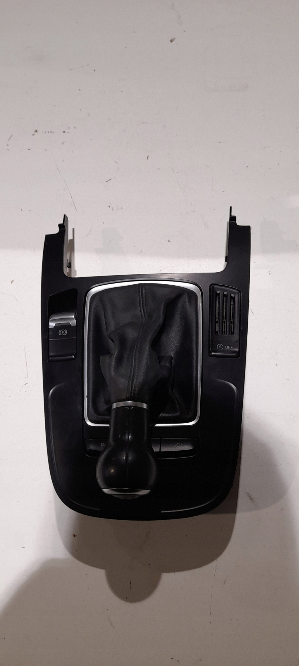AUDI A5 8T A4 B8 frame PANEL central 8K0864261