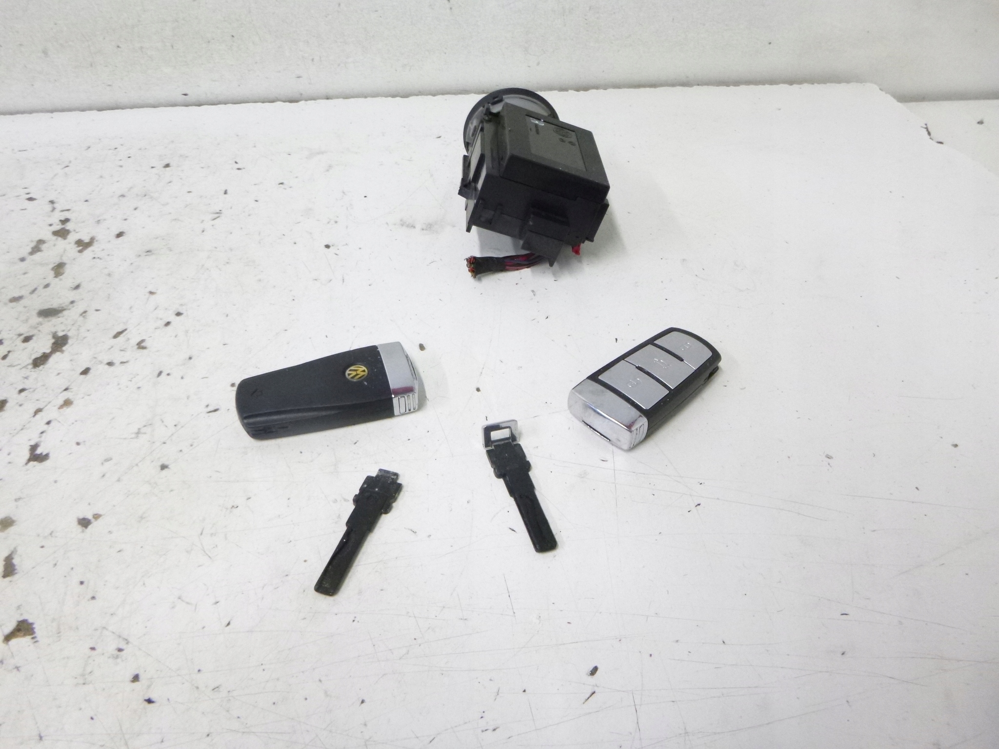 ignition + Kluczyki VW Passat B6 2007r. 3C0905843Q