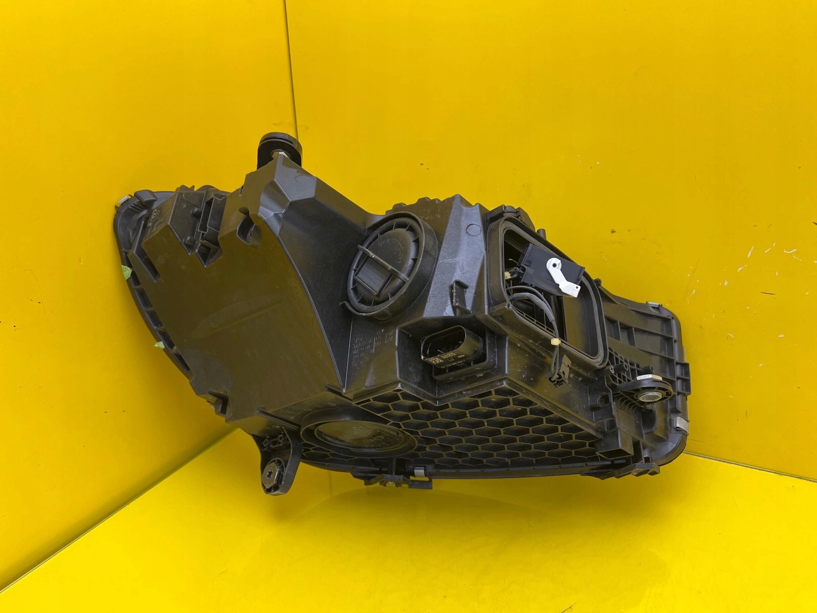 light left Mercedes C-Klasa W206 Full Led High Performance A2069068104