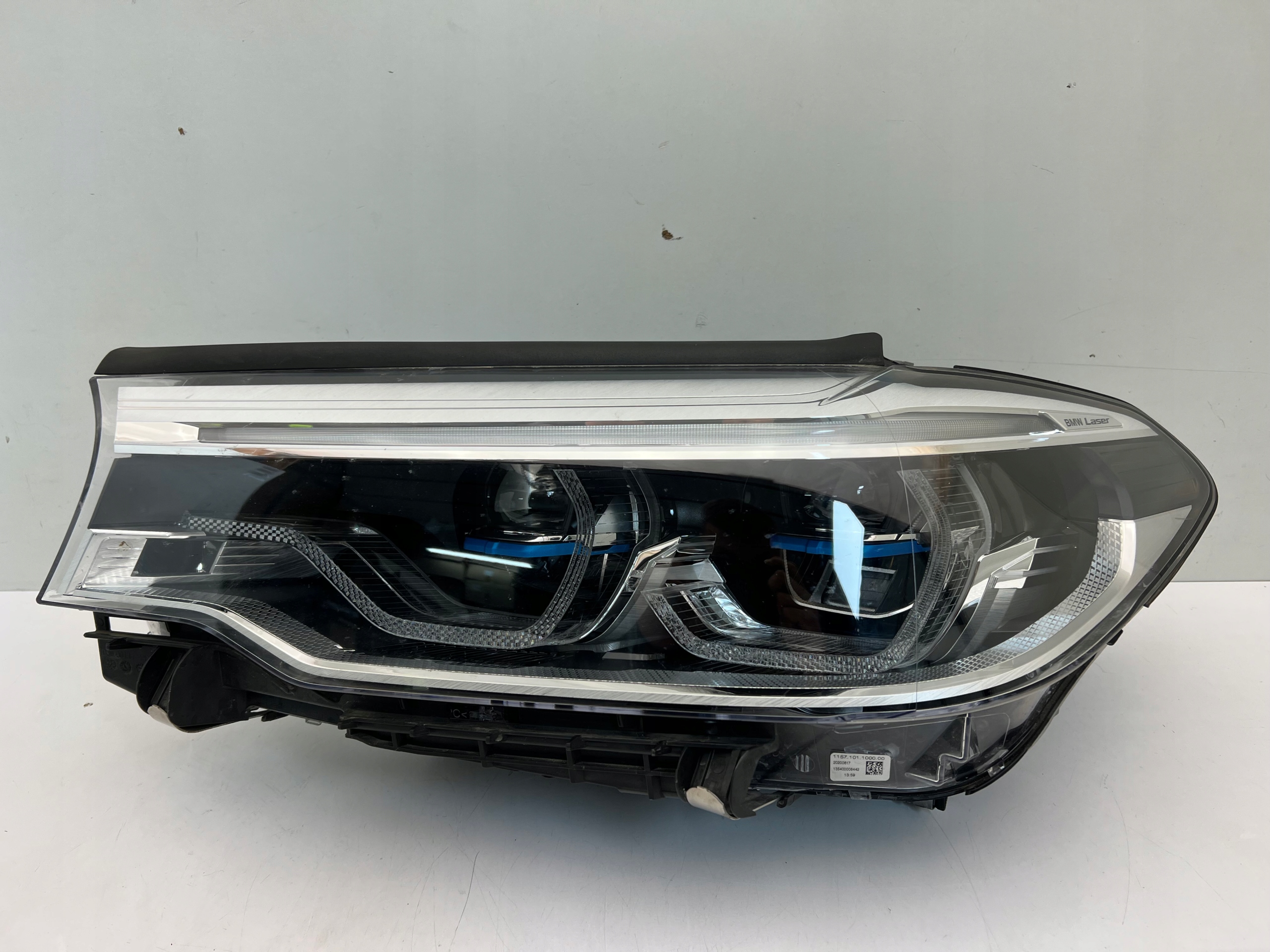 BMW 5 G30 G31 F90 LAMPA PRZEDNIA LEWA LASER N 17-