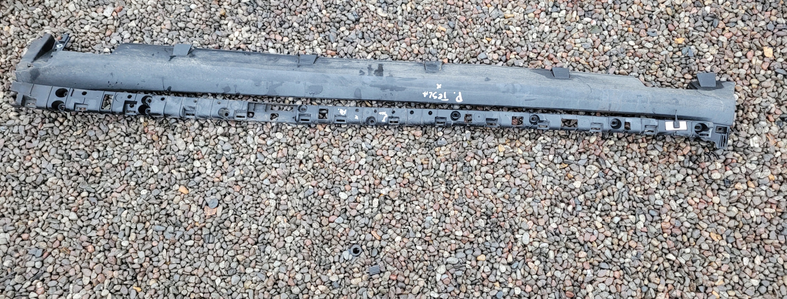 moulding threshold right TESLA X
