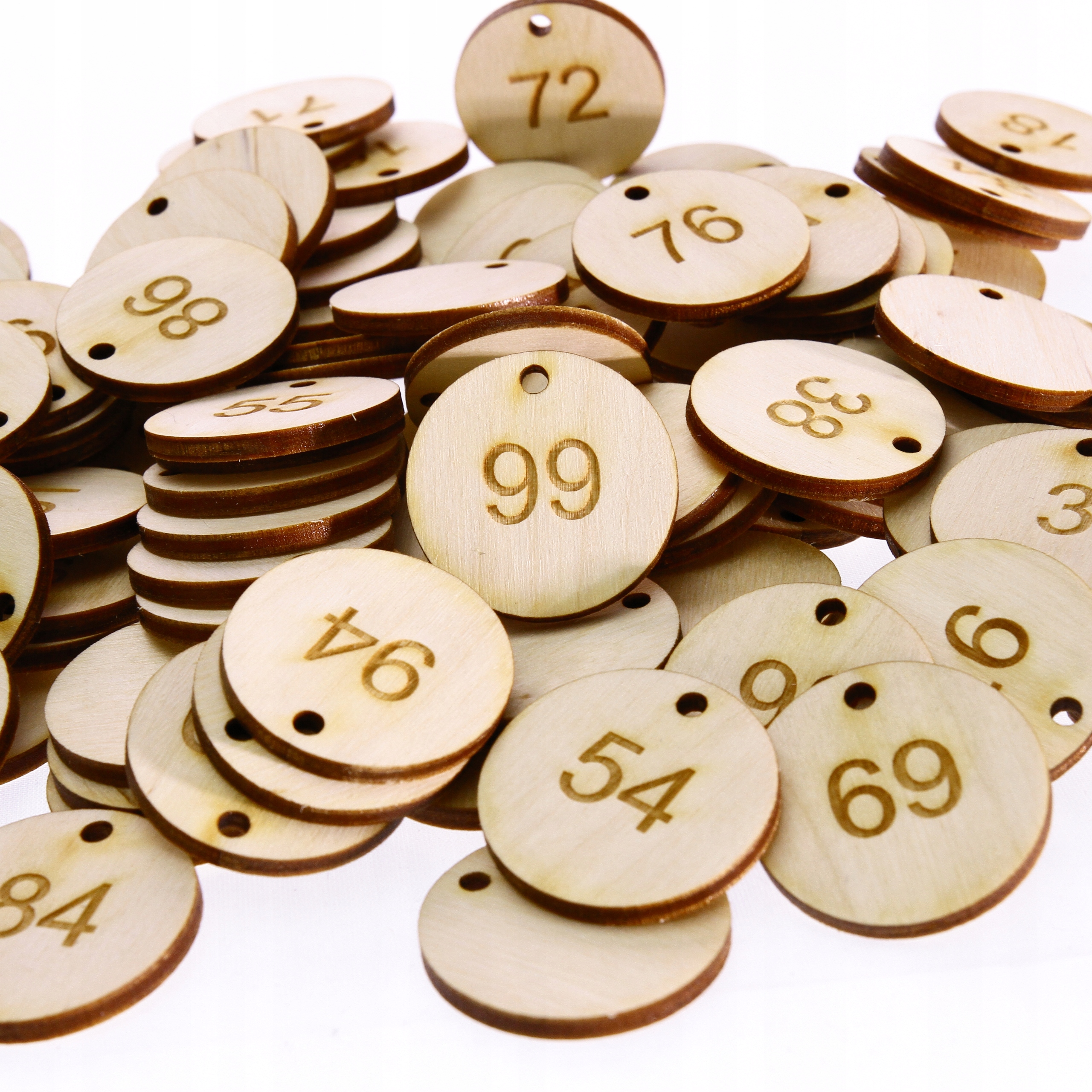 Žetony kolečka dřevěné 3 cm s čísly 1-100 do restaurace baru šatny