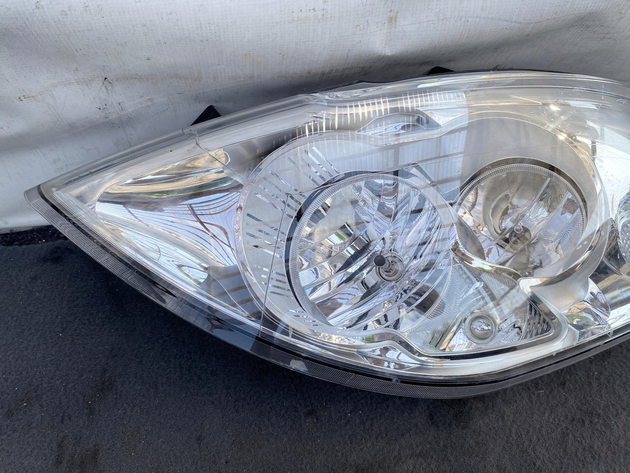 RENAULT MASTER 3 10- REFLEKTOR front left light left 260600049R original