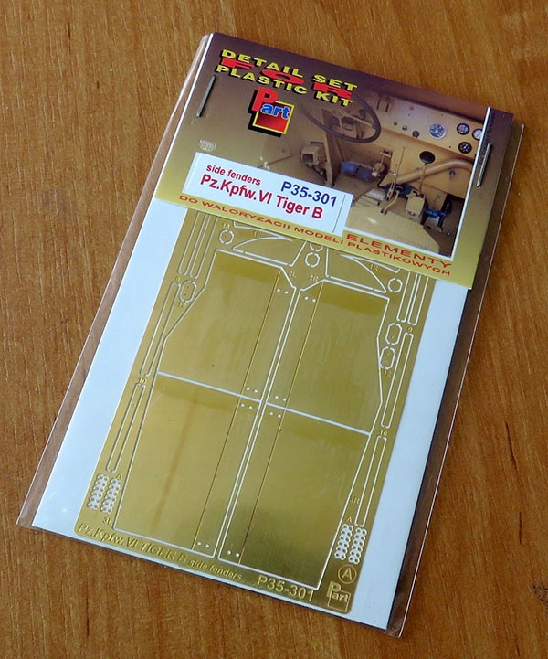 Part P35-301 1/35 Pz.Kpfw.VI Tiger B boční blatníky (ICM)