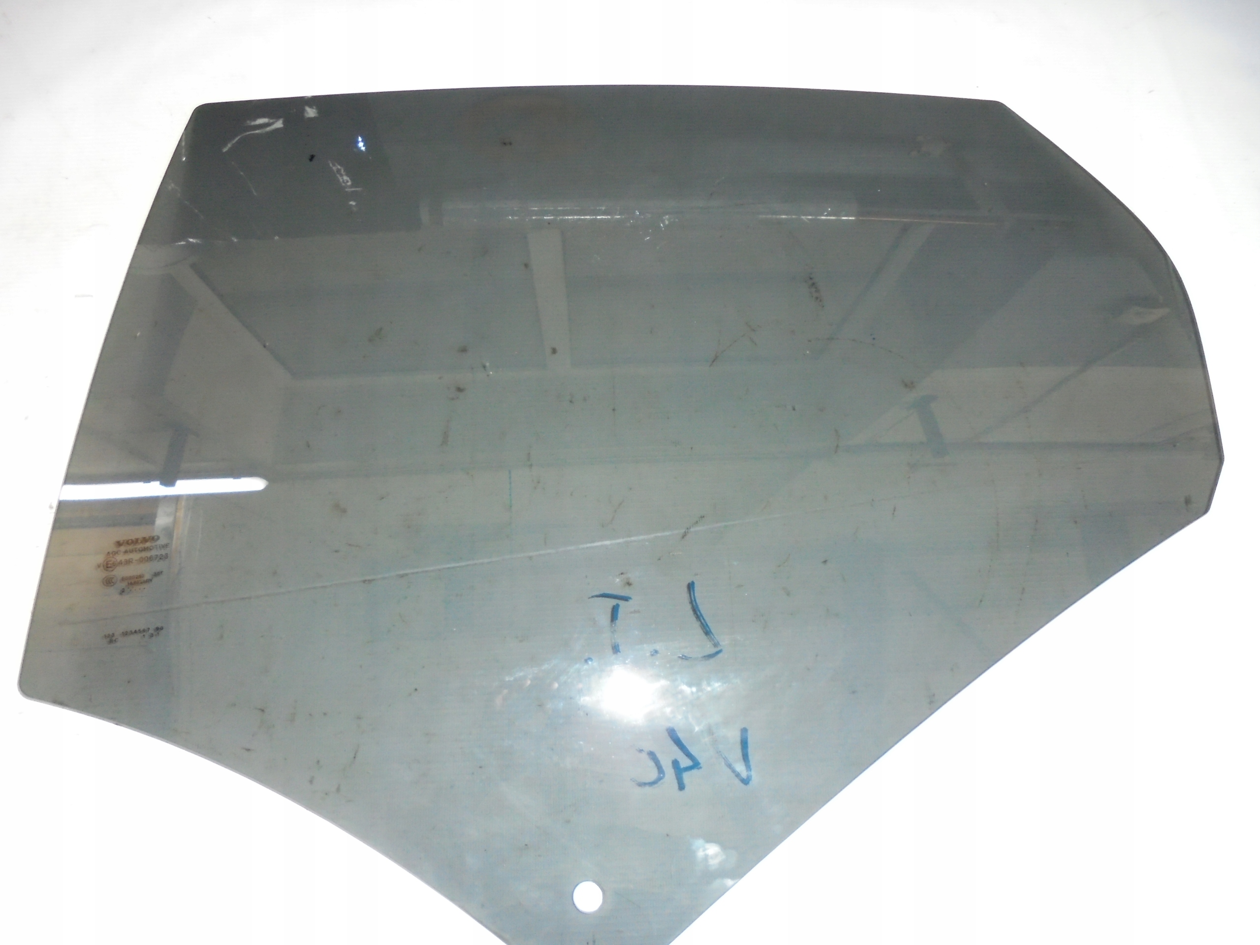 SZYBA LEWA TYŁ VOLVO V40 D2 1.6D 2013