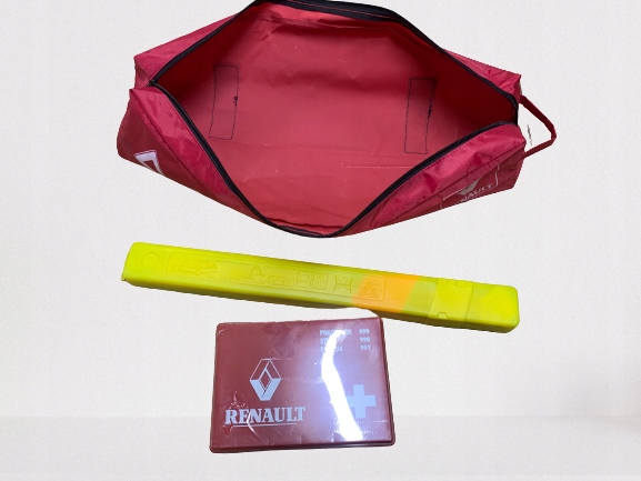 APTECZKA TRÓJKĄT RENAULT