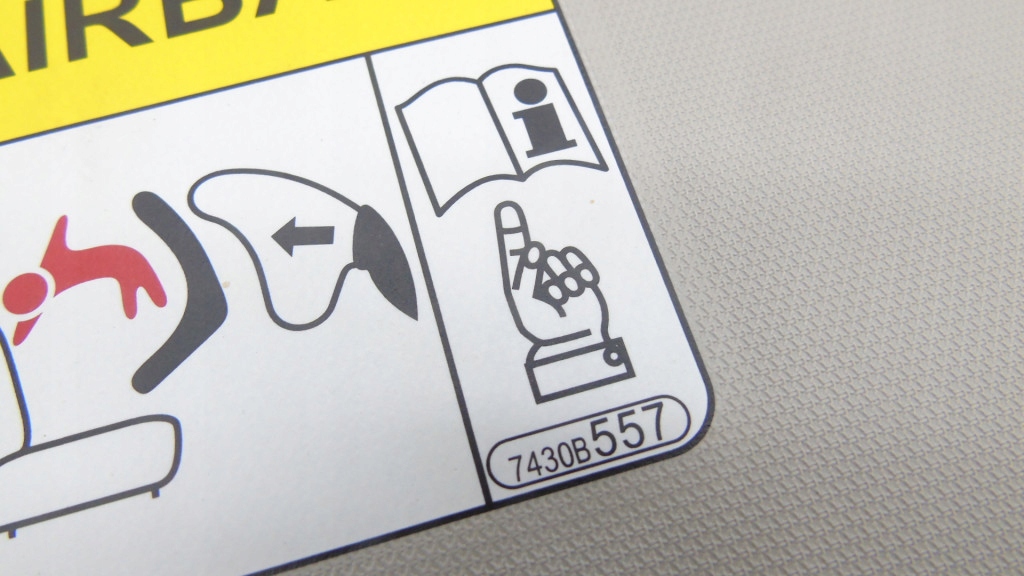 солнцезащитный козырек левый навес mitsubishi ECLIPSE CROSS