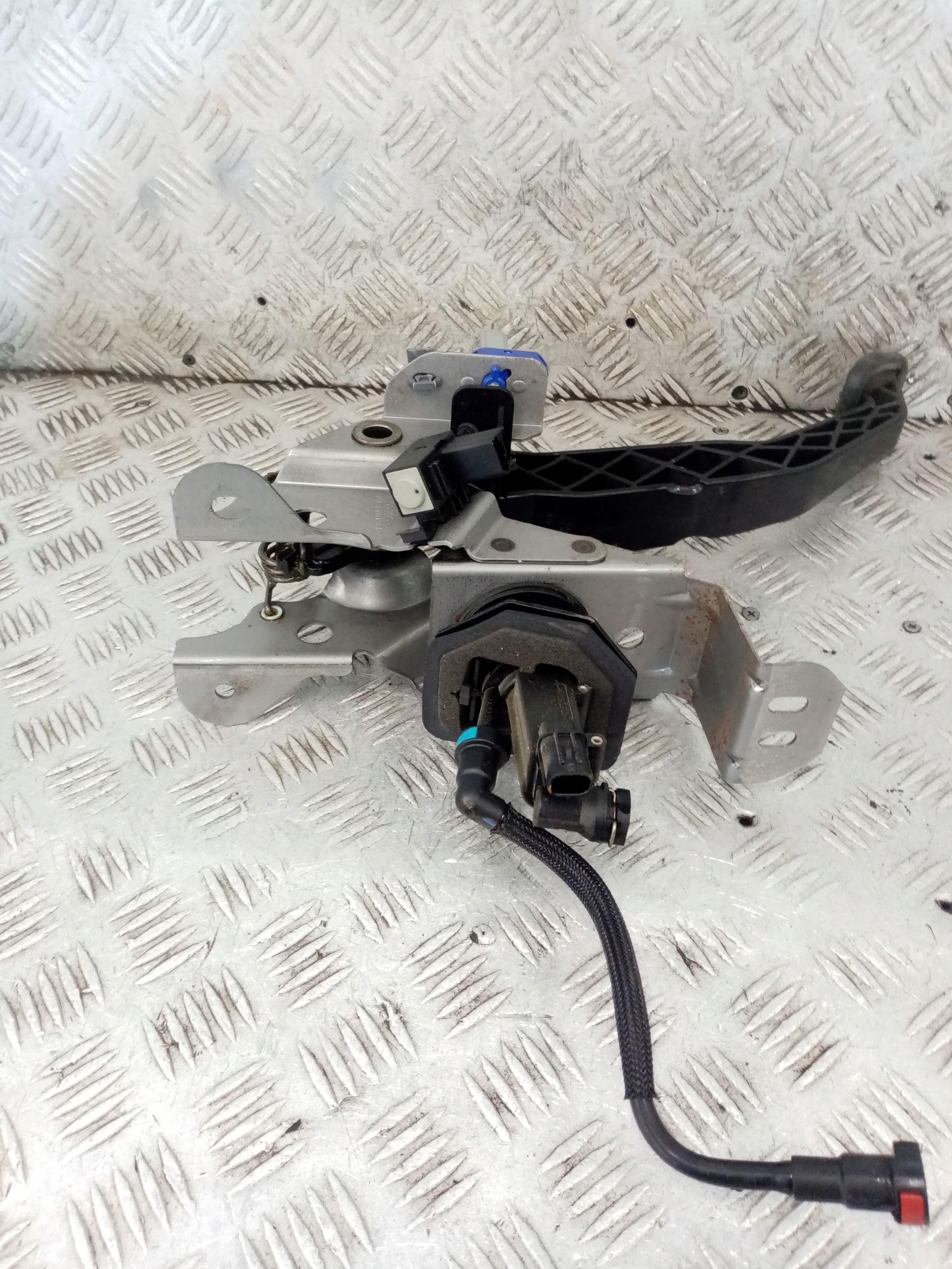 Kupplungspedal MAZDA 6 GJ 2.2 D KE4041300