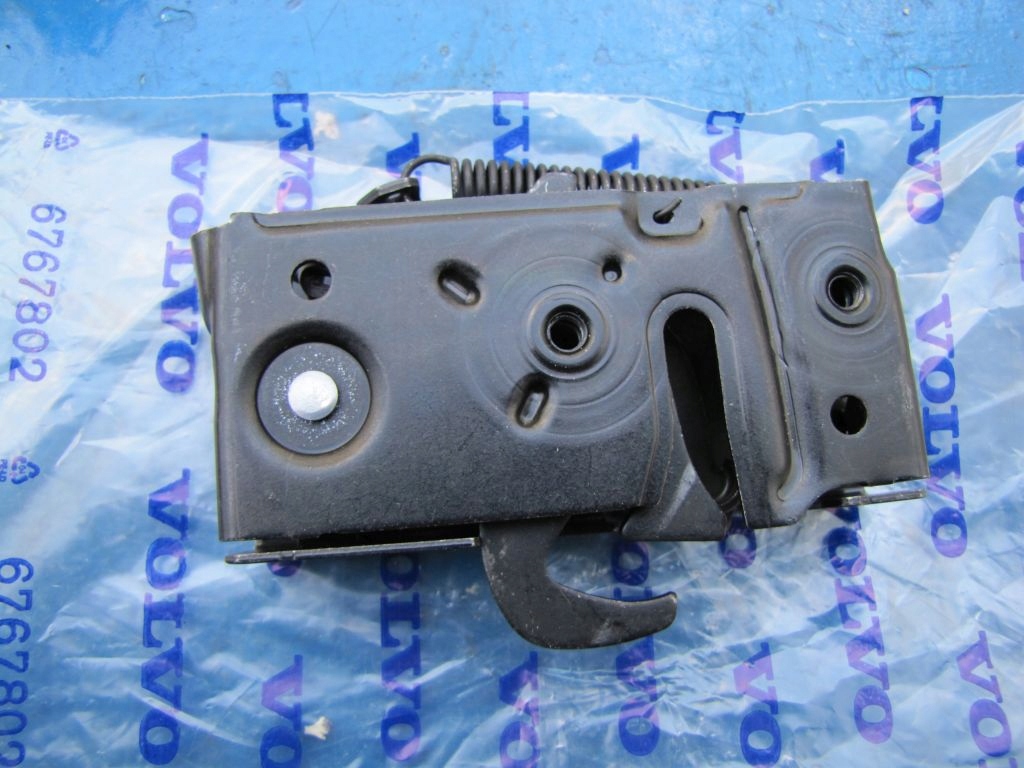 VOLVO S60 V60 V90 XC60 XC90 II right bonnet latch lock