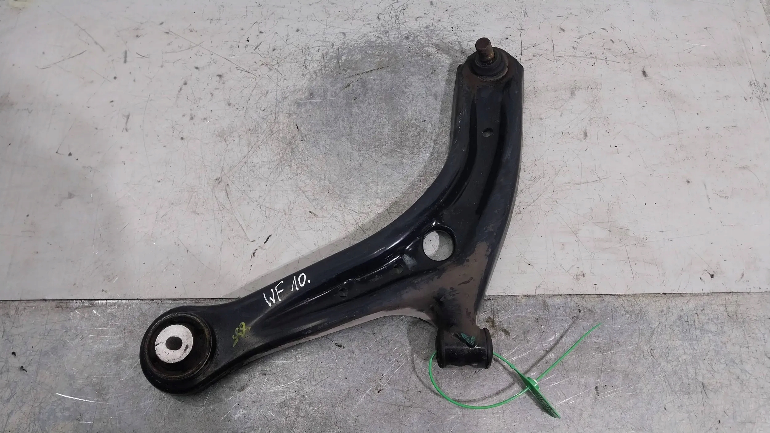 arm left front 8V51-3041-BH FORD FIESTA MK7 08