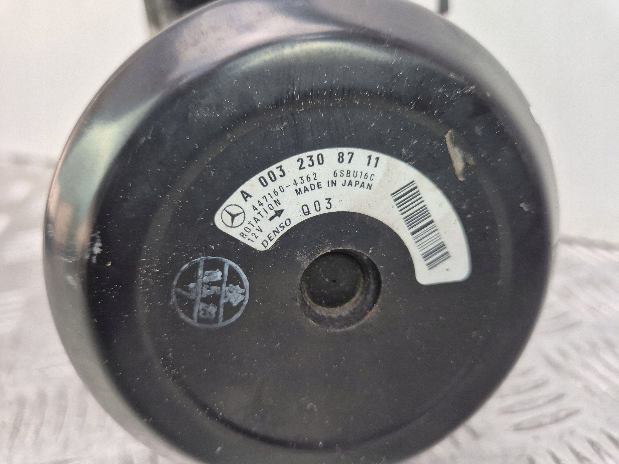 Mercedes C220 CDI W204 2.2 air conditioning compressor A0032308711