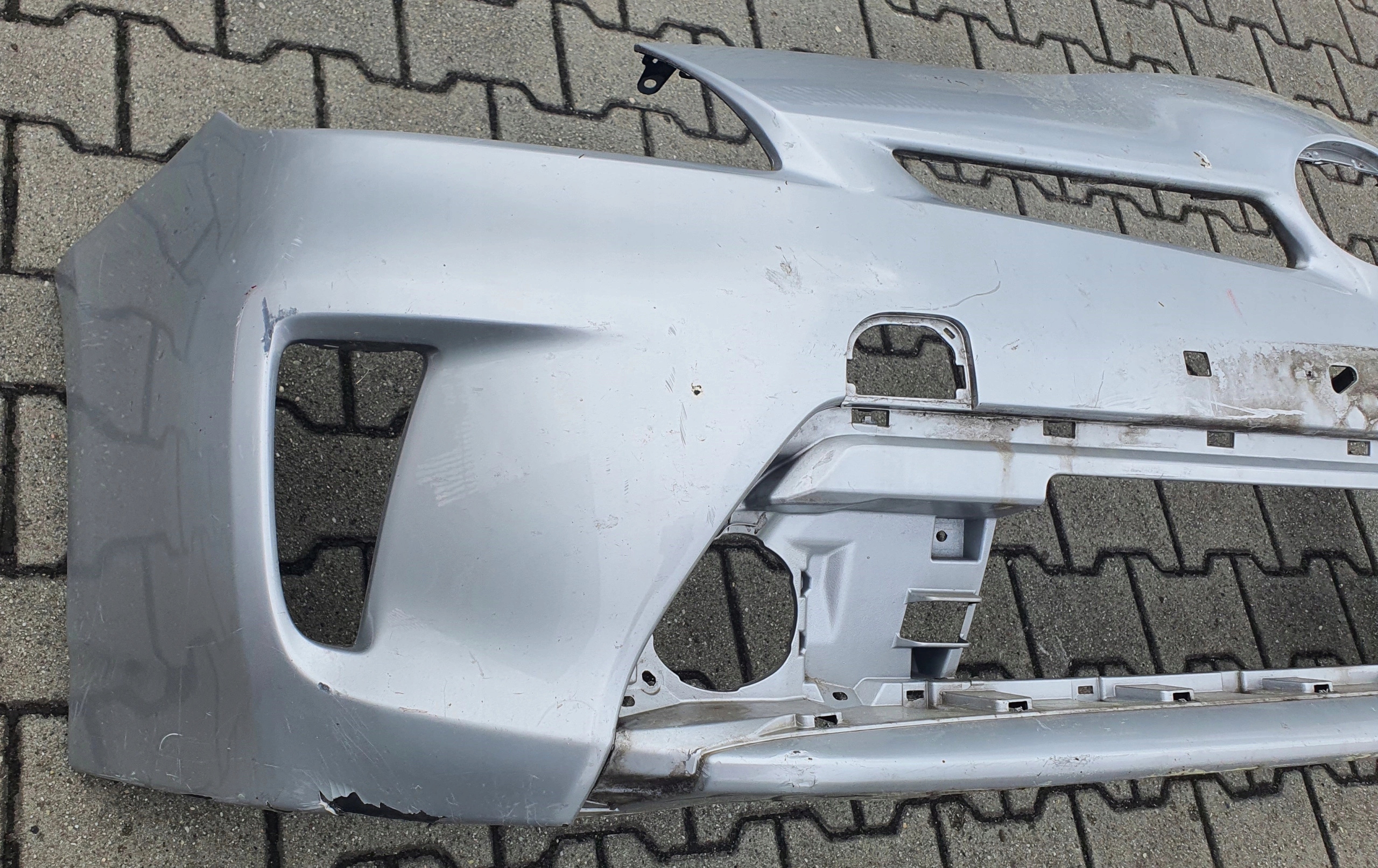 ZDERZAK przód przedni Toyota PRIUS III 3 XW30 LIFT 2012- Producent części Toyota OE