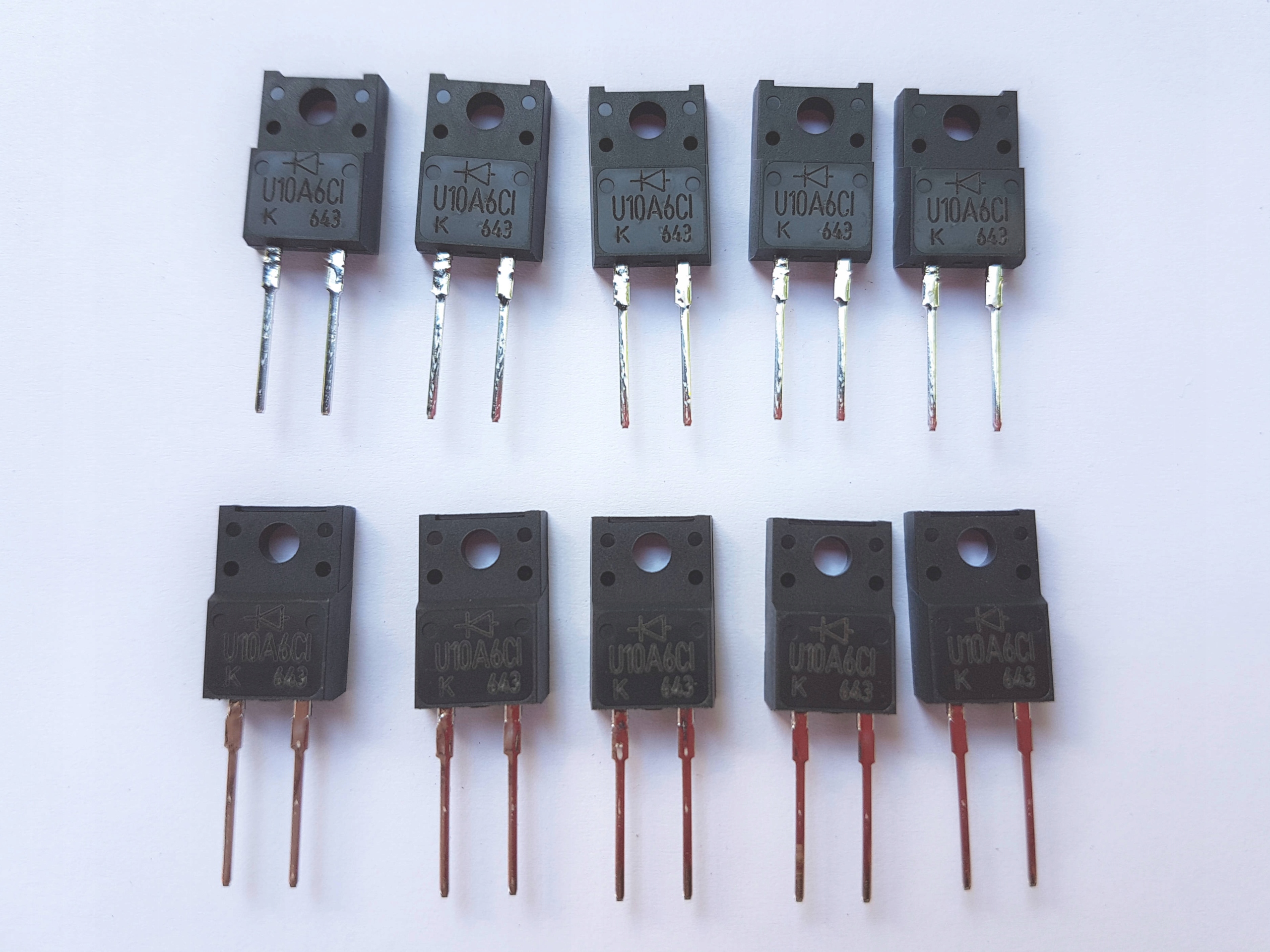 

Dioda U10A6CI 10A 600V 35ns - 10sztuk