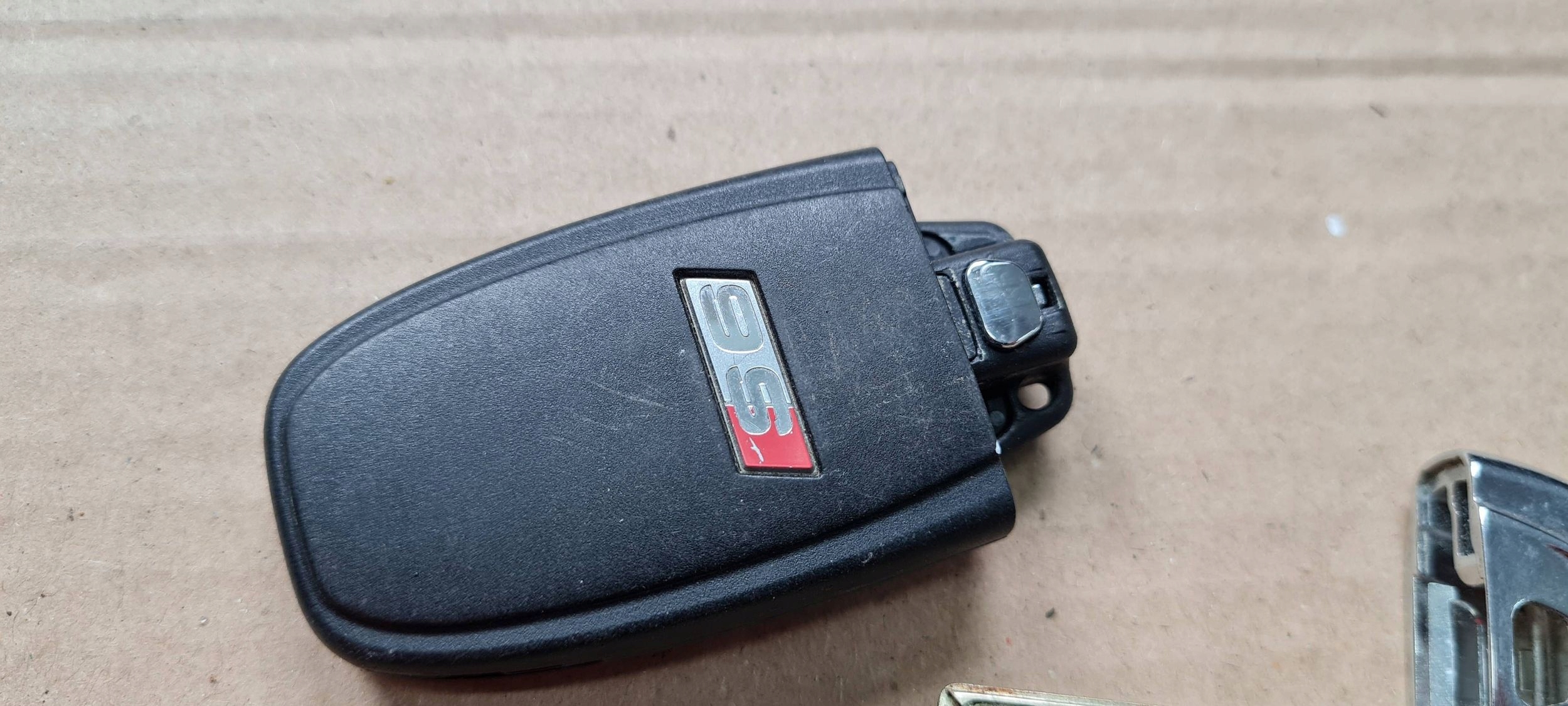 S6 C7 4G LIFT A6 key PILOT SMART KEY USA PANIC 4G0959754DM