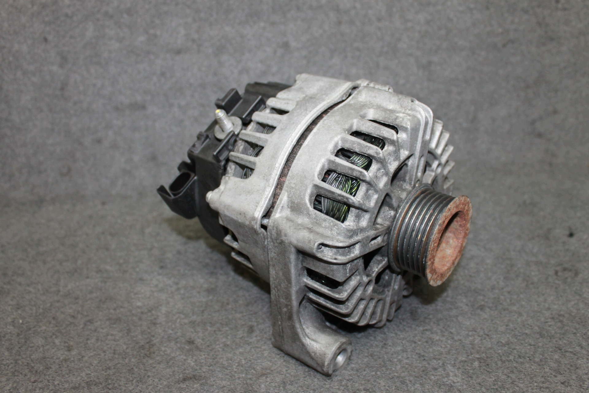 BMW F10 F01 X5 E70 X6 E71 2.5D 3.0D 3.5D N57 alternator 220A - 8570672