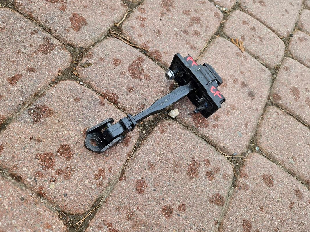 limiter door rear part rear right / left Opel Corsa F E-Corsa