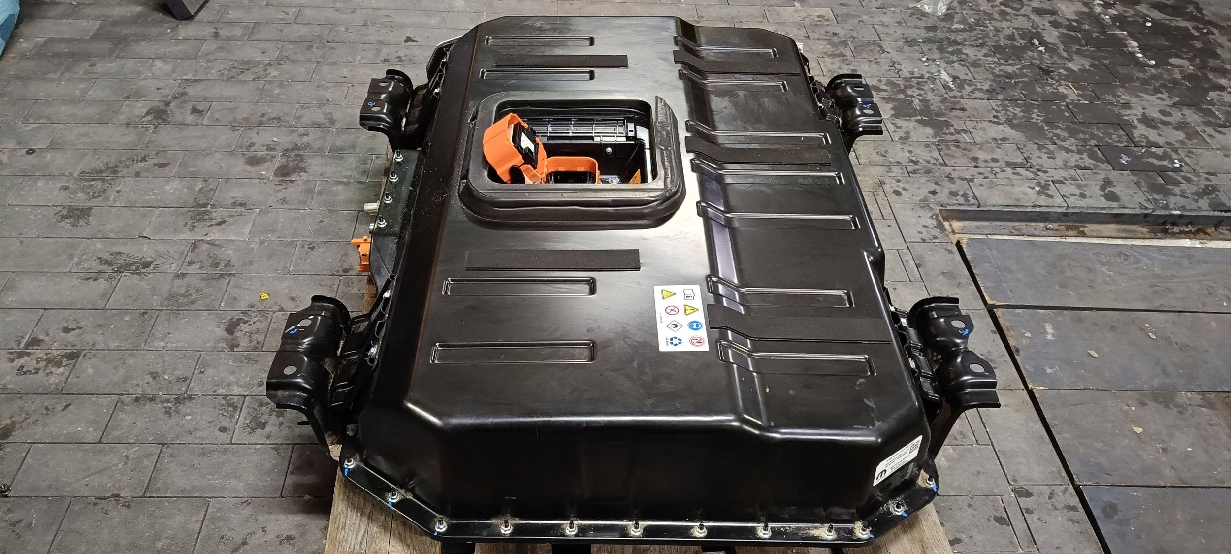 Bateria ogniwo akumulator Chrysler Pacifica Spoiler-in Hybrid 2021