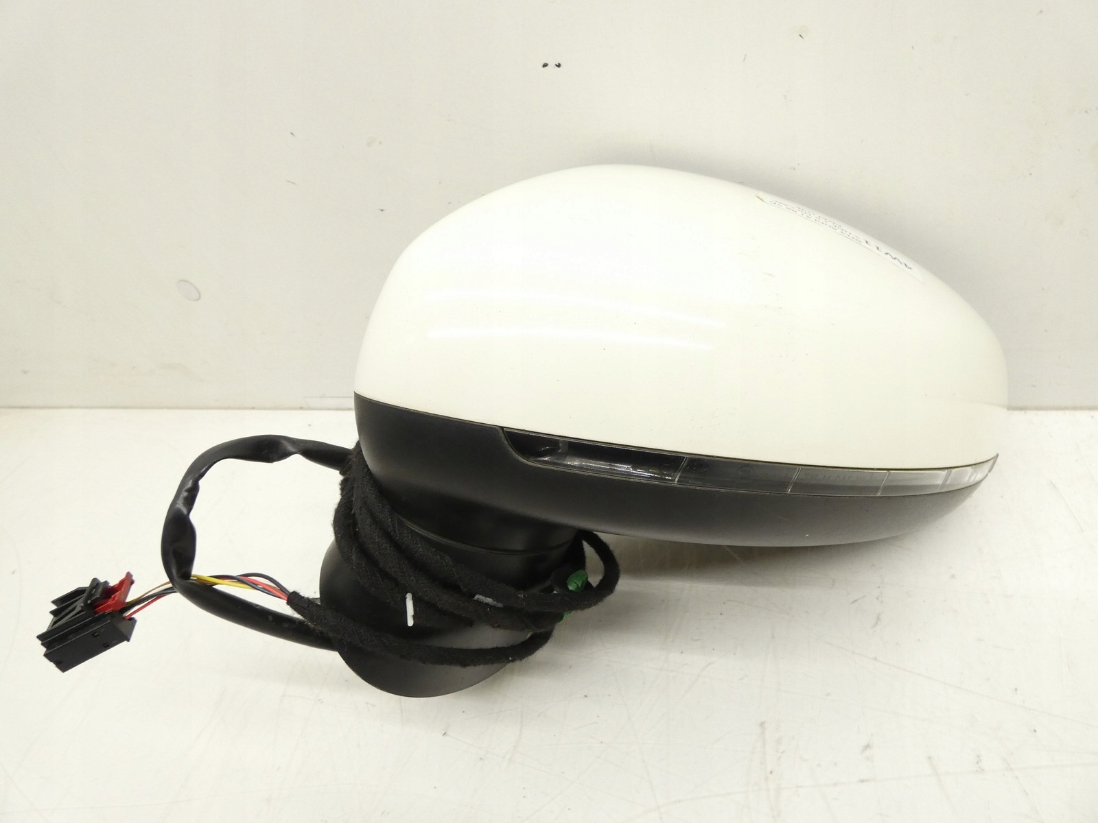 mirror exterior left AUDI A1 8X 5D 6 PIN LY9K