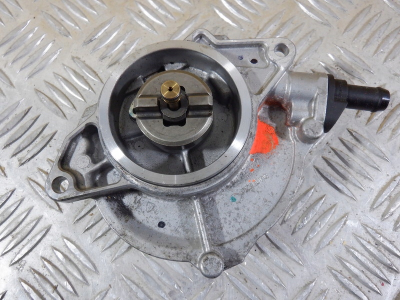 AUDI A8 4H 4.2 TDI ВАКУУМНЫЙ НАСОС 059145100J