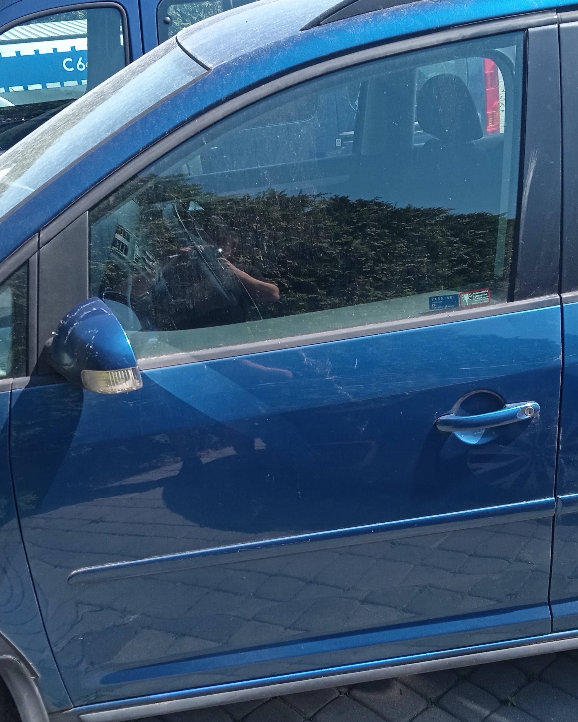 VW TOURAN I ZAMEK DRZWI PRZÓD LEWY EUROPA