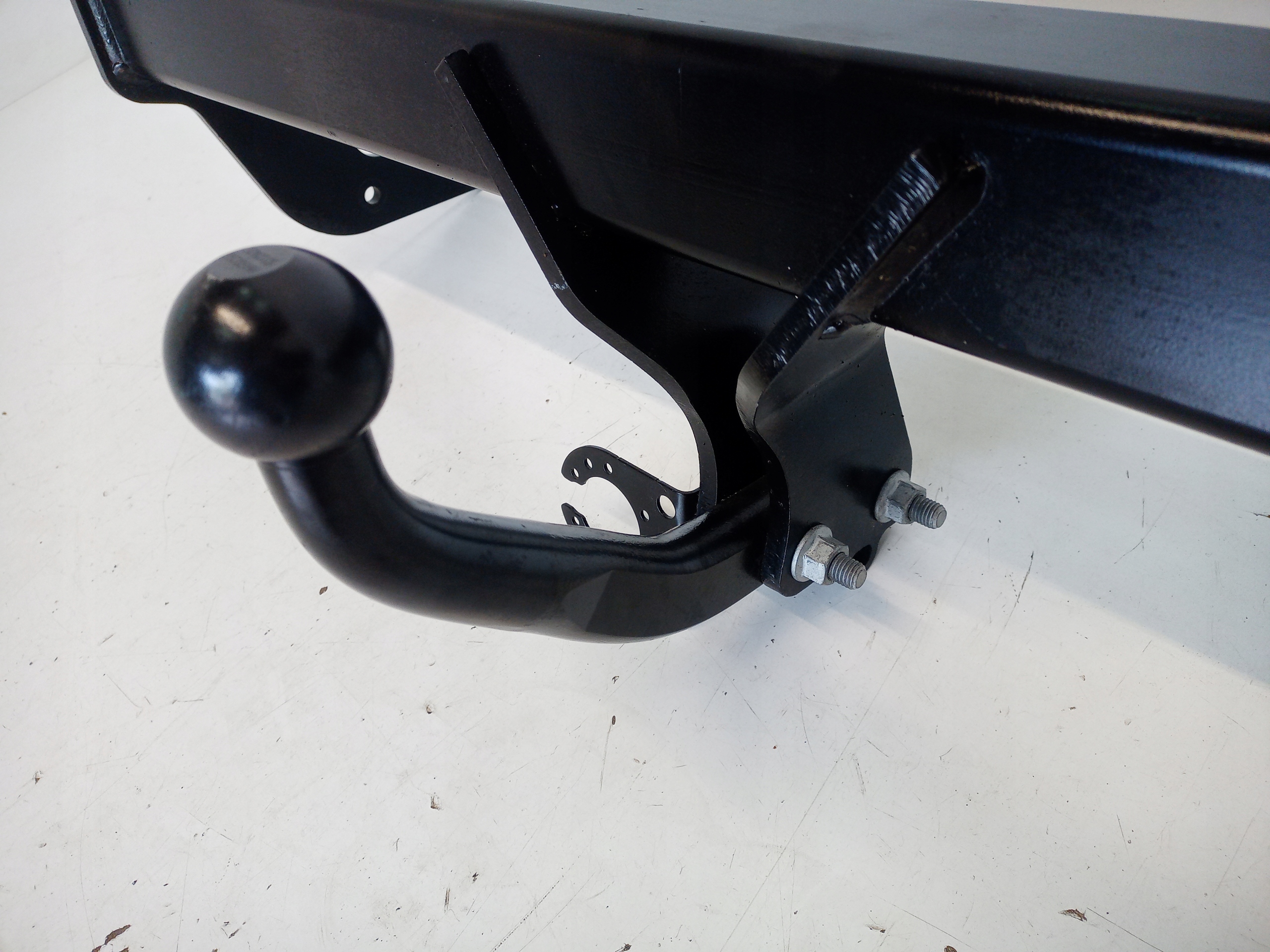 ORYGINALNY HAK HOLOWNICZY TOYOTA RAV 4 V Rodzaj kuli Odkręcana