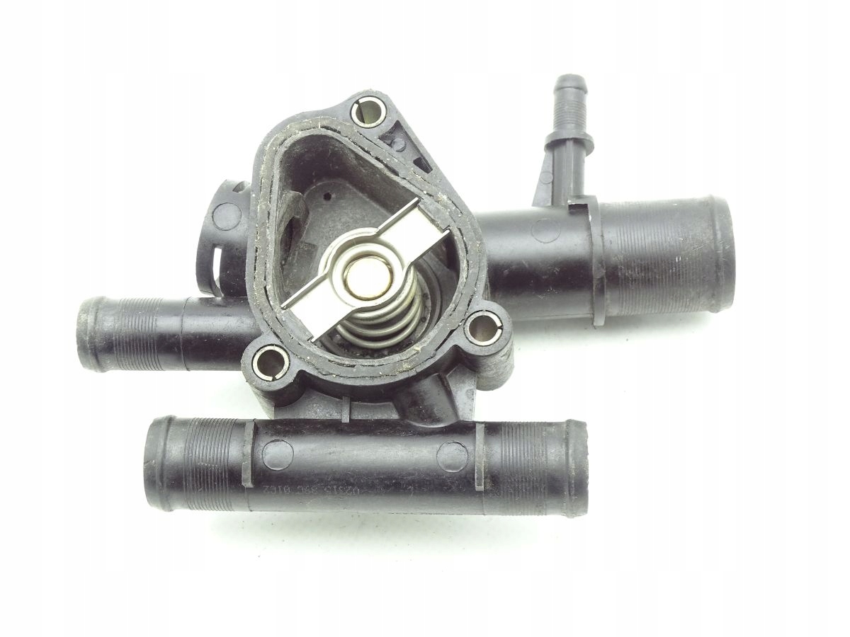 RENAULT CLIO II 99-05 1.9 DTI OBUDOWA TERMOSTAT Numer katalogowy części 8200074346