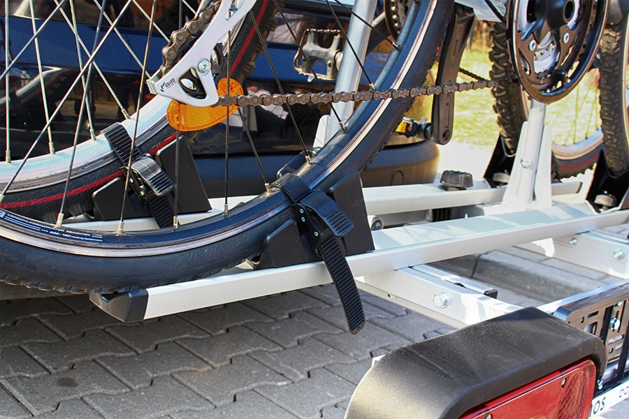 BAGAŻNIK ROWEROWY PLATFORMA NA HAK NA 3 rowery UCHYLANA ZAMYKANA 7-PIN 75KG Liczba rowerów 3