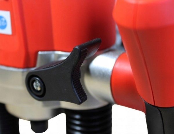 FREZARKA GÓRNOWRZECIONOWA RĘCZNA DO DREWNA OBF1200 Marka Holzmann