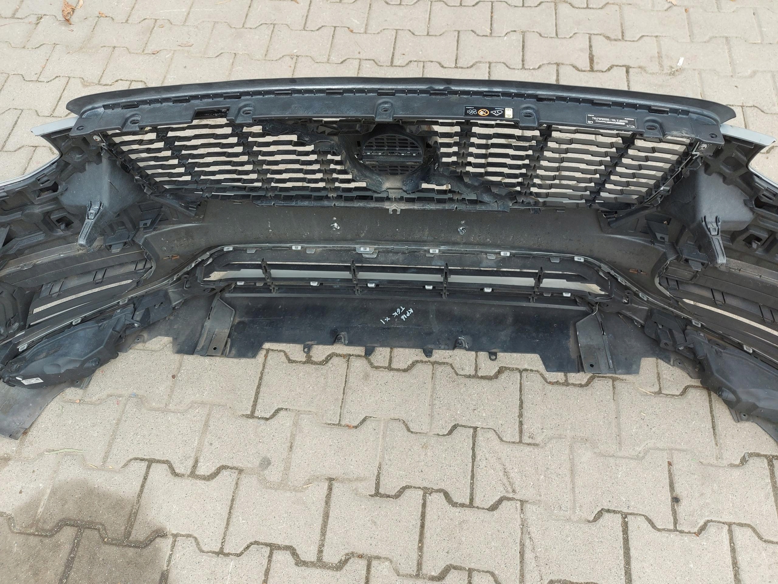 VOLVO XC90 II D5 bumper front complete R-design 477-46