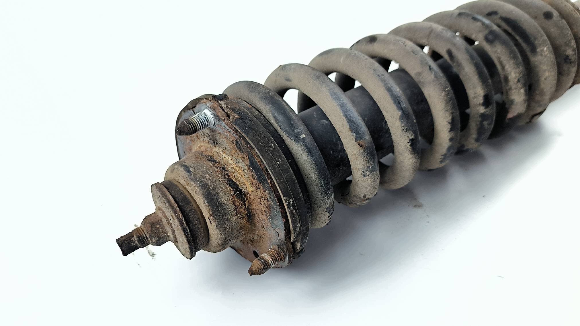 shock absorber left front TOYOTA HILUX VII LIFT