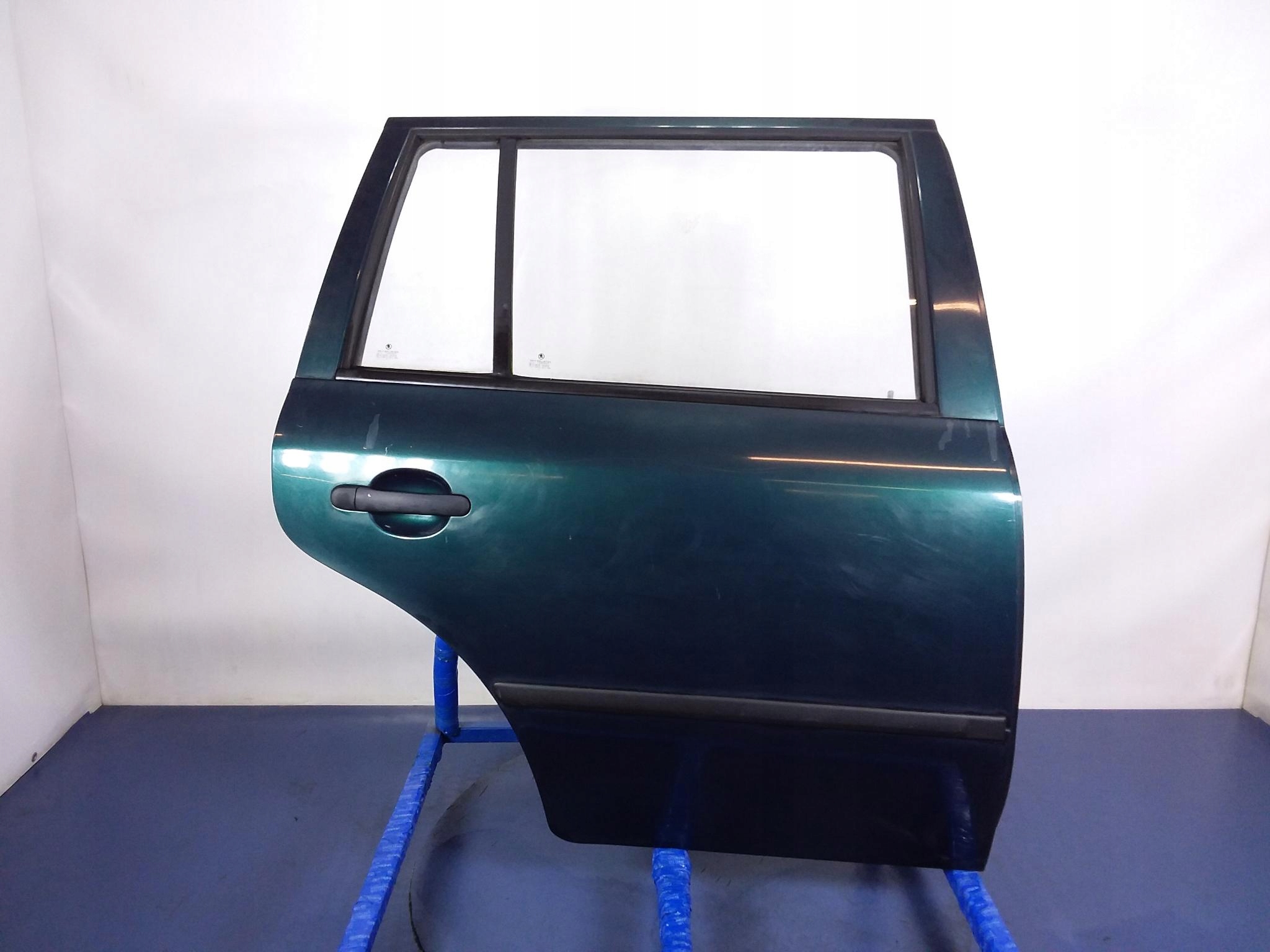 ШКОДА OCTAVIA I УНІВЕРСАЛ ДВЕРІ ЗАД. ПРАВЕ