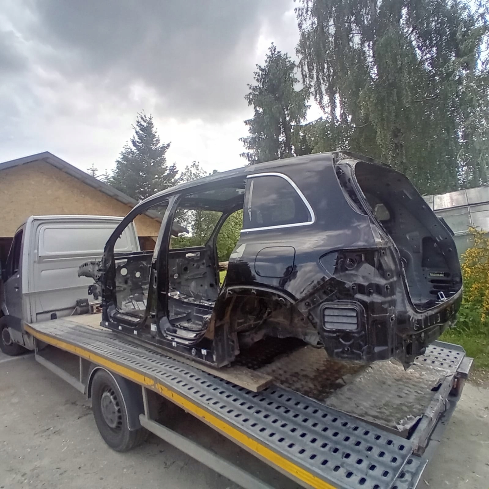 IDEALNY KPL.CWIARTKA BLOTNIK TYL TYLNA LEWA MERCEDES GLB X247 1