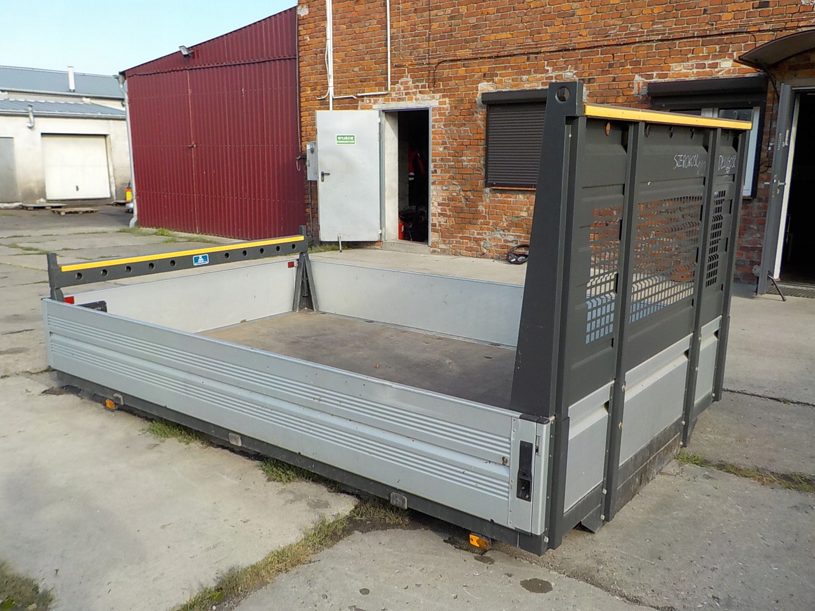 MASTER III MOVANO 10- ZABUDOWA TYŁ TYLNA Typ samochodu Samochody dostawcze