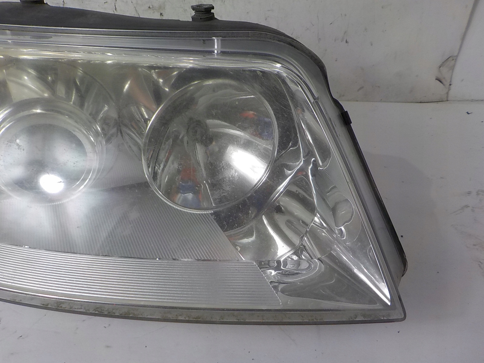 VOLKSWAGEN SHARAN and MK1 XENON LIFT light right front front UK