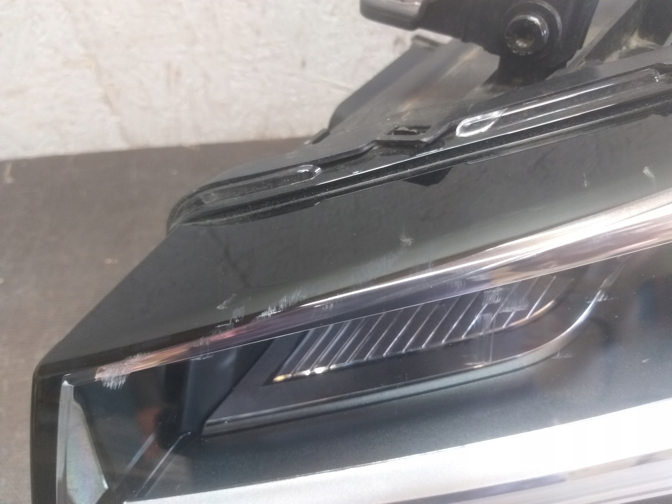 light front left AUDI Q2 81A FULL LED 81A941033
