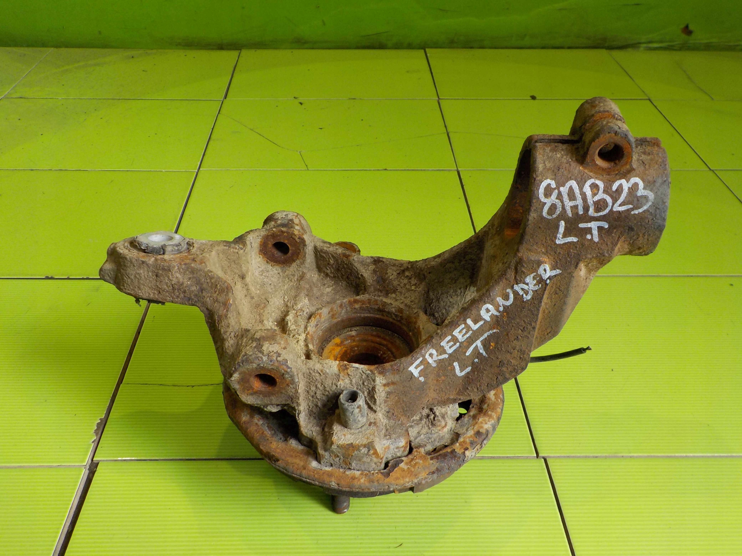 FREELANDER II 2.2 TD4 07r zwrotnica lewa tyl Typ samochodu Samochody osobowe