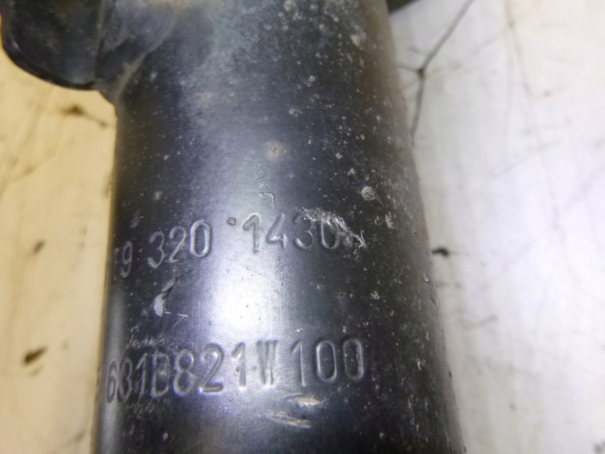 shock absorber front right Mercedes W169 1.5 A KLASA 04-12 1693201430
