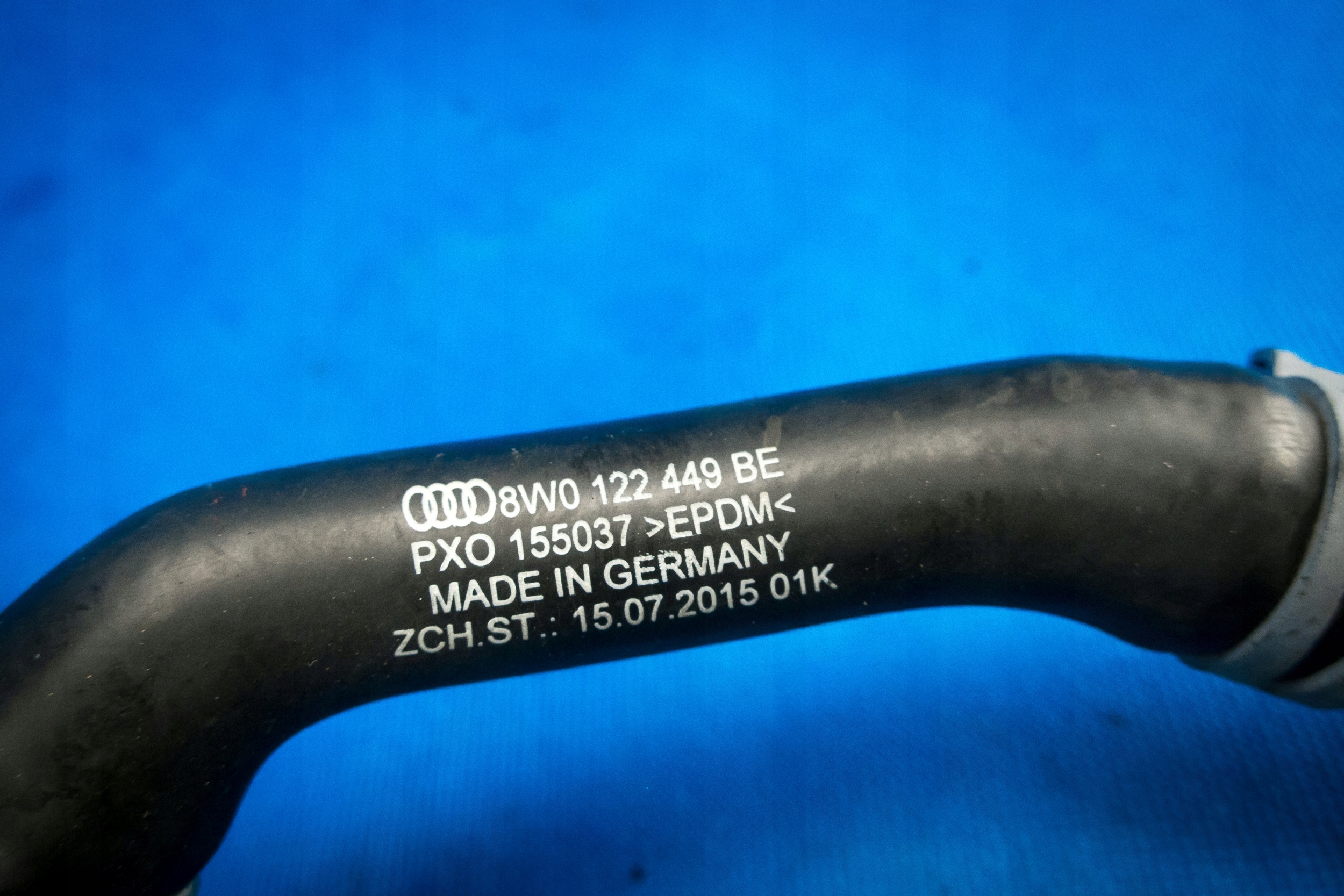 hose water Audi A4 A5 8W 8W0122449BR 2.0TDI