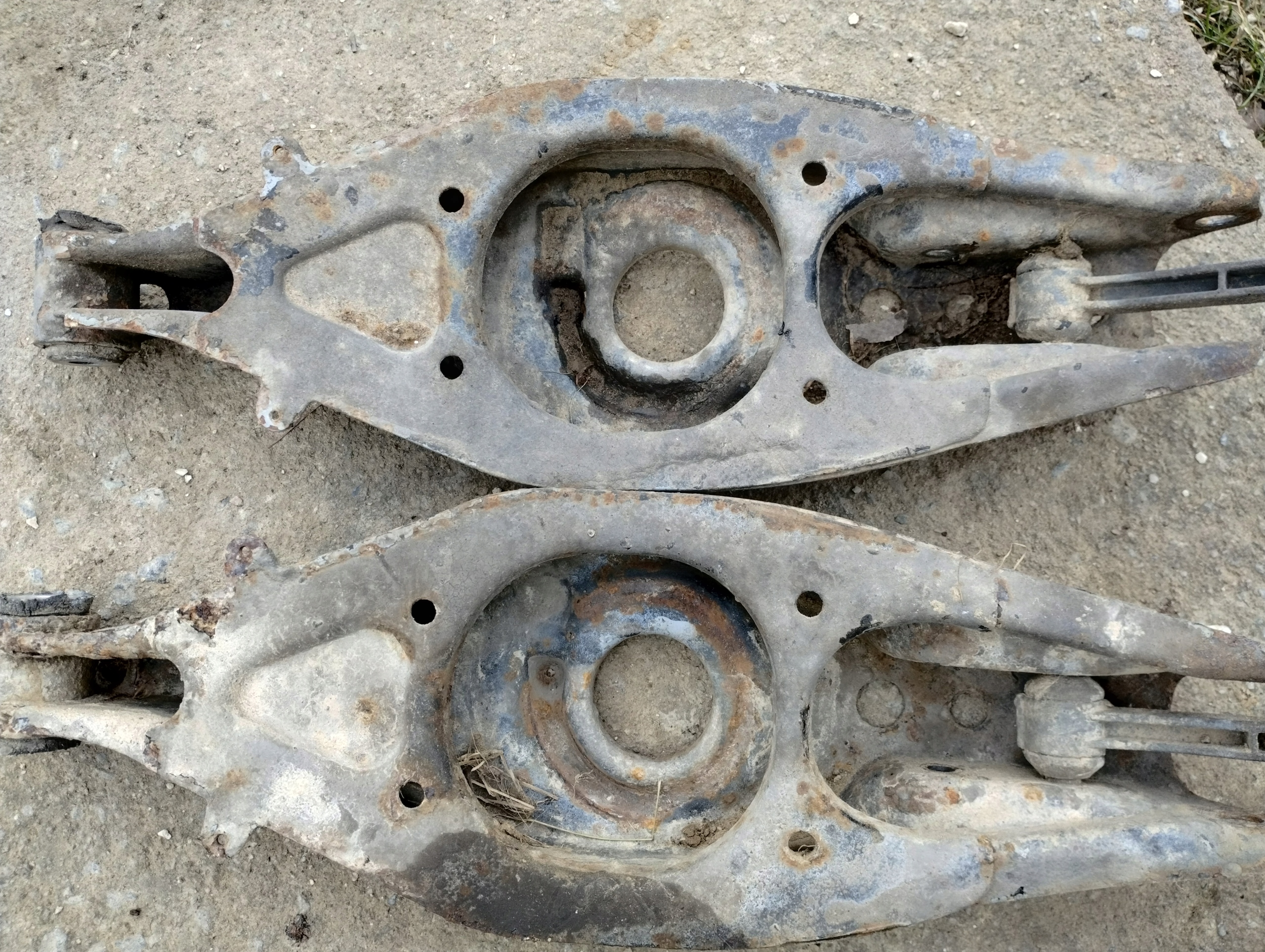 Querlenker unterer Sedan heck w124 mercedes hinten w210