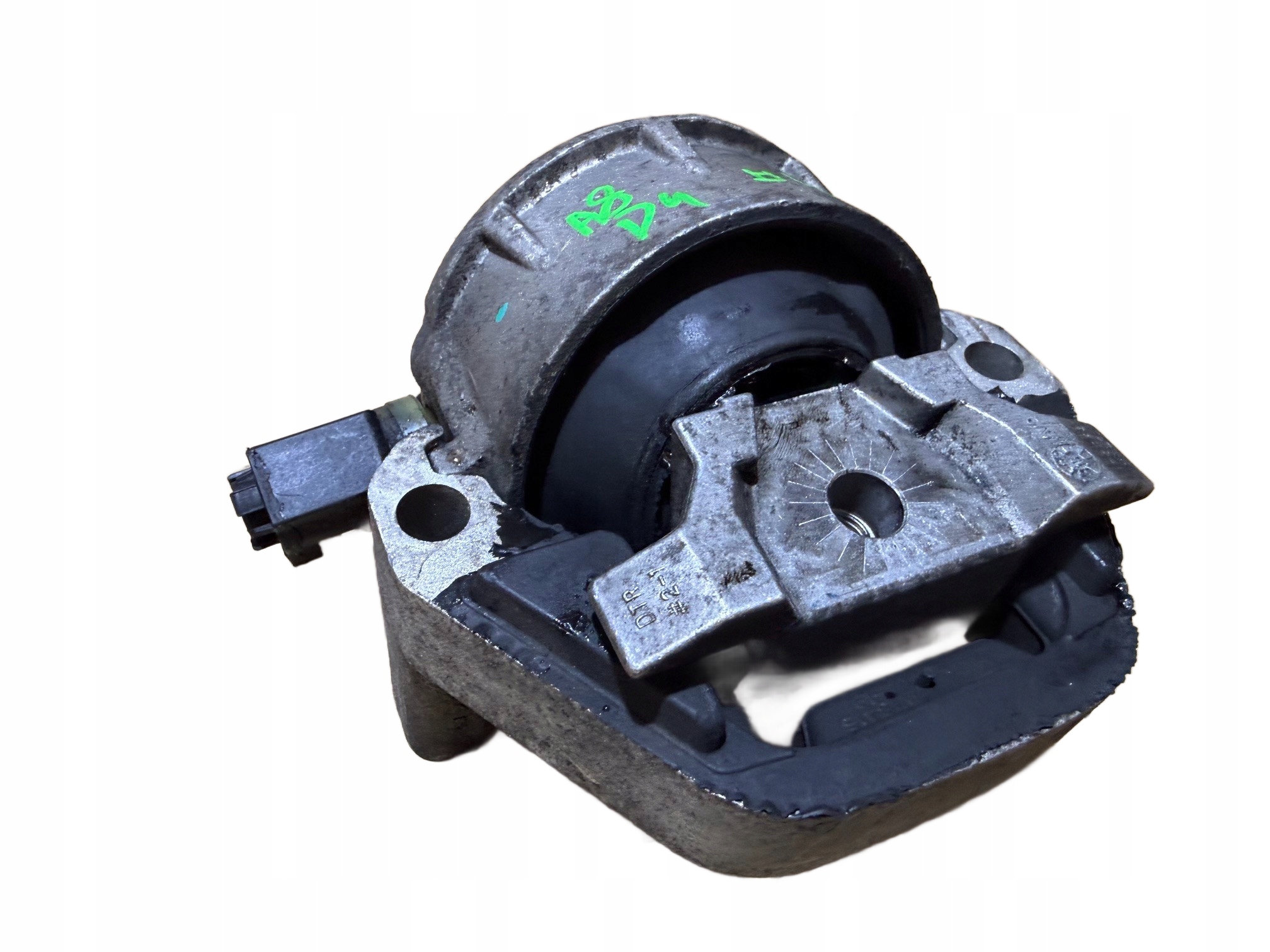 AUDI A8 D4 3.0 TDI silenblok