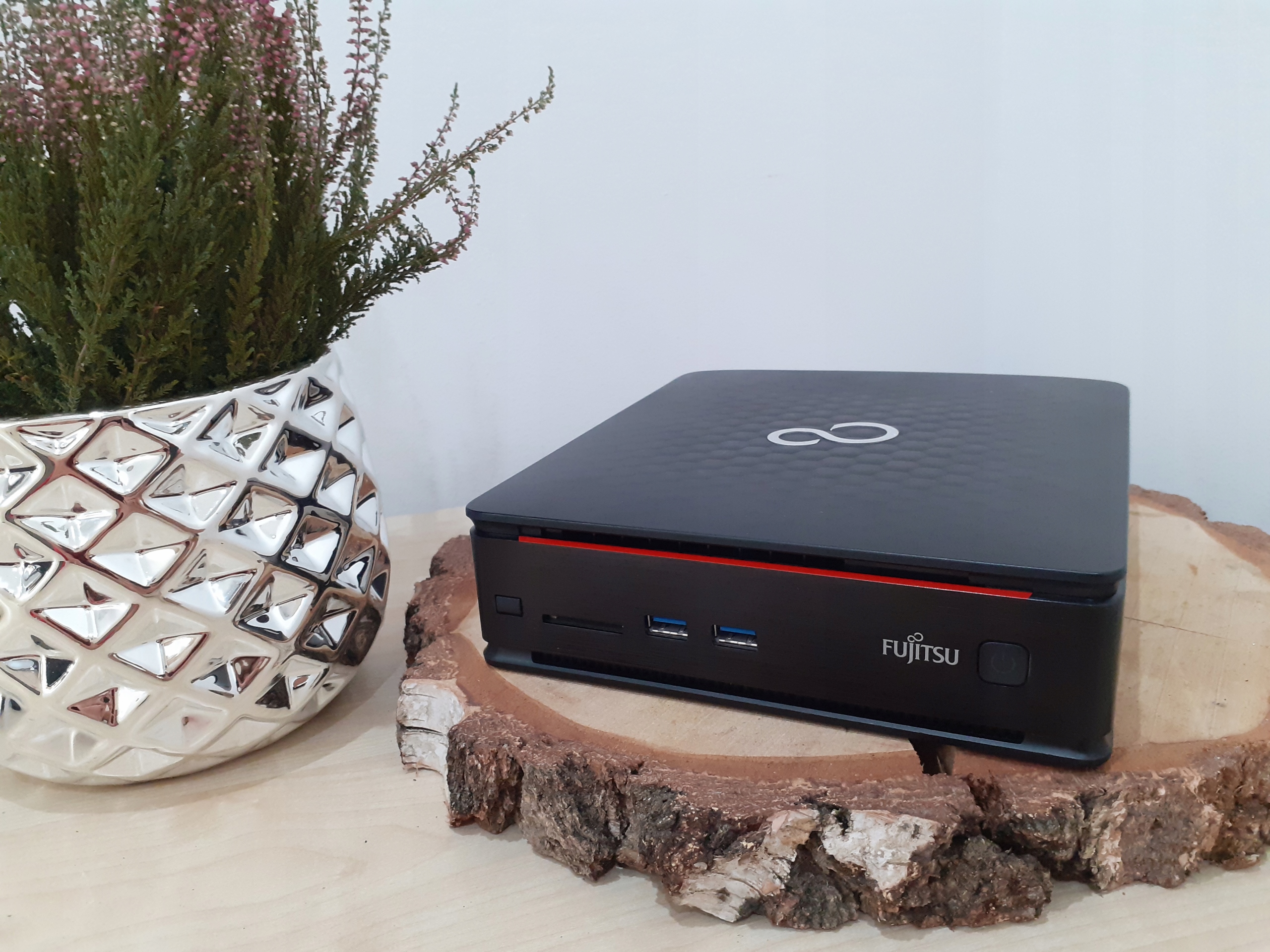 Fujitsu Q920 micro i5-4590T 8/120SSD DP Win10 Typ napędu brak