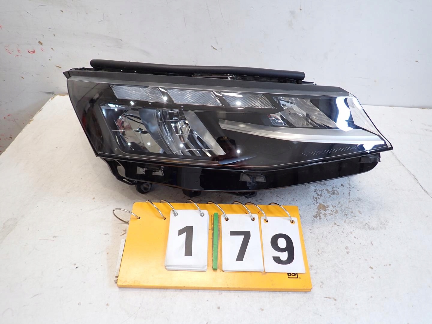 light front front right VW T7 2021- FULL LED 7T1941036F