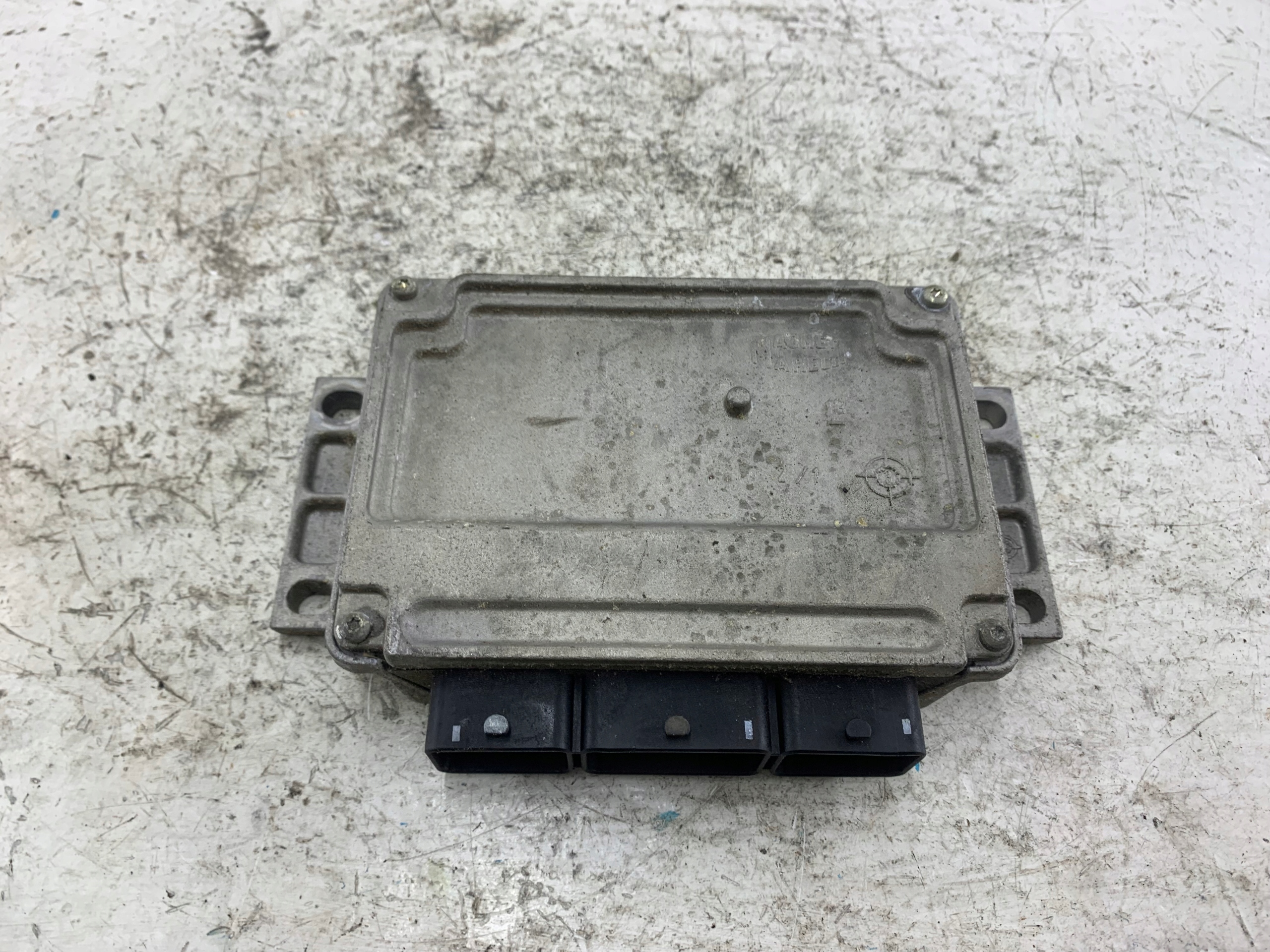 PEUGEOT 206 1.4 control unit of the engine 9647498180