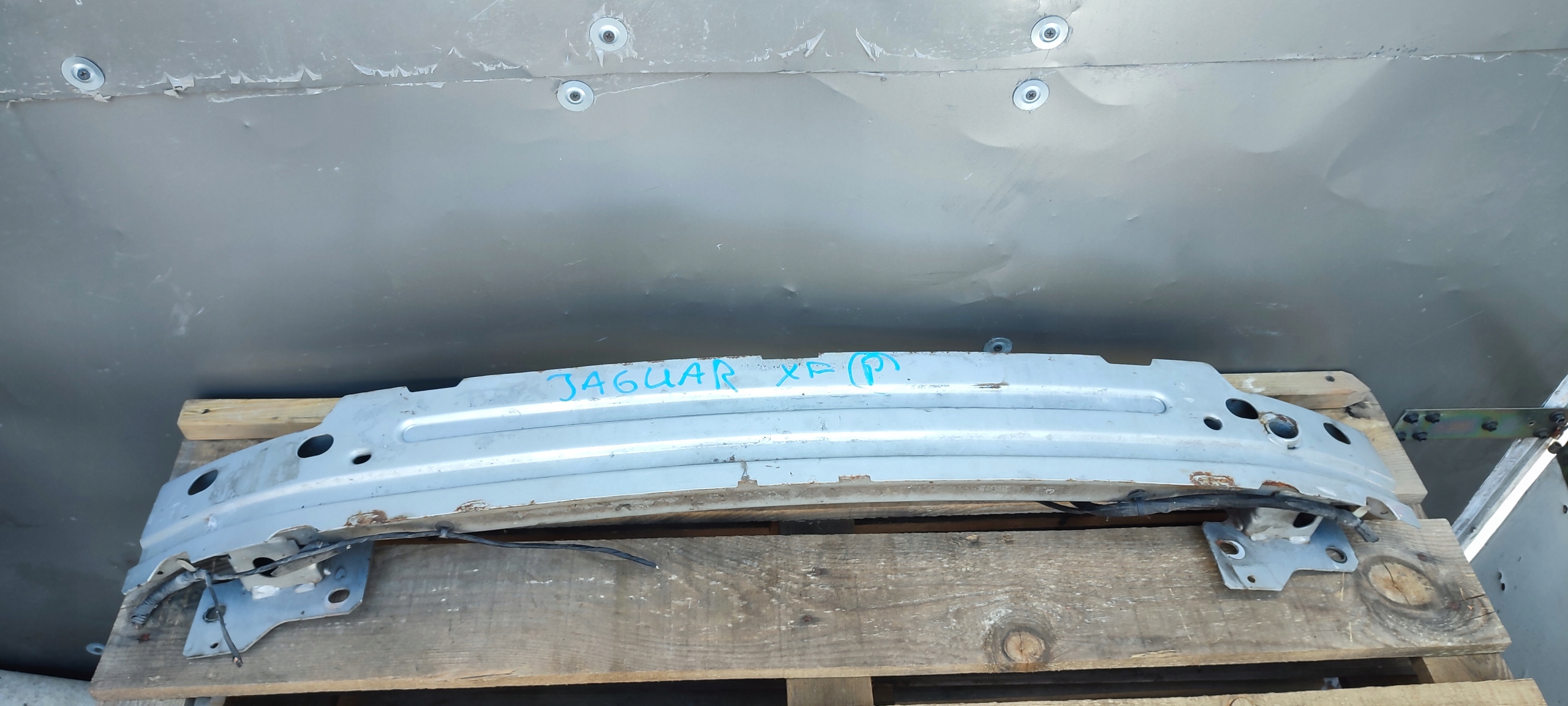 bumper support front front Jaguar XF250 MEE